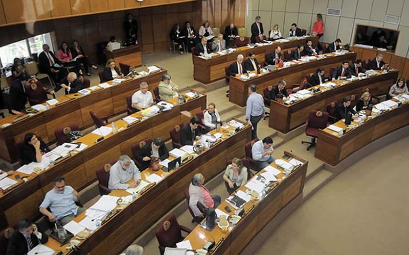 Senadores rechazaría veto del Ejecutivo al presupuesto