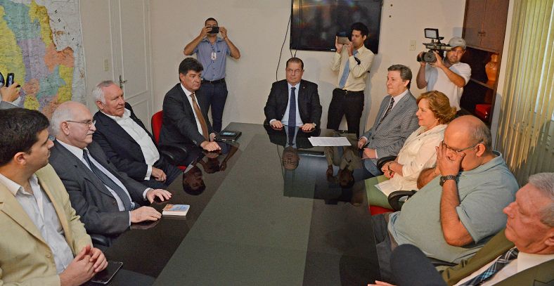 Juntarán firmas para “juicio político” a Cartes