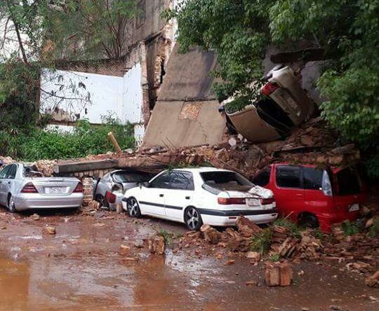 Estacionamiento se derrumbó en el Este