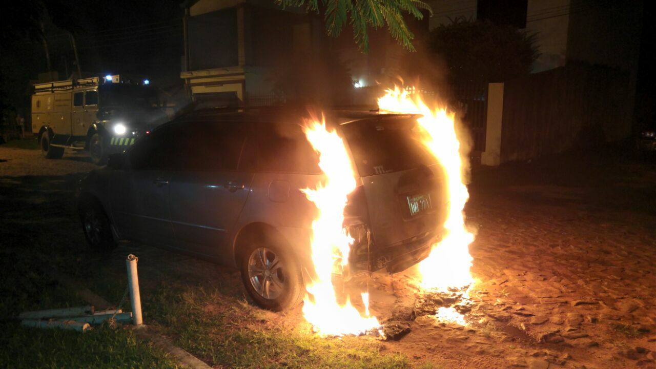 Quemaron el auto de Nino Silguero