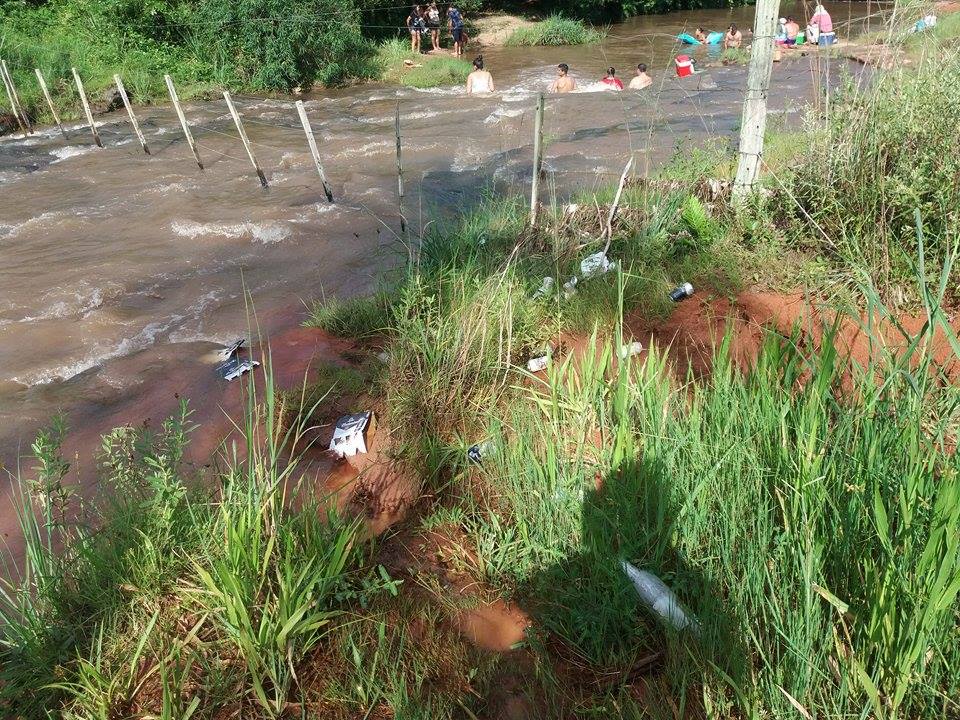 Trabajan contra arrojo de basuras en los arroyos