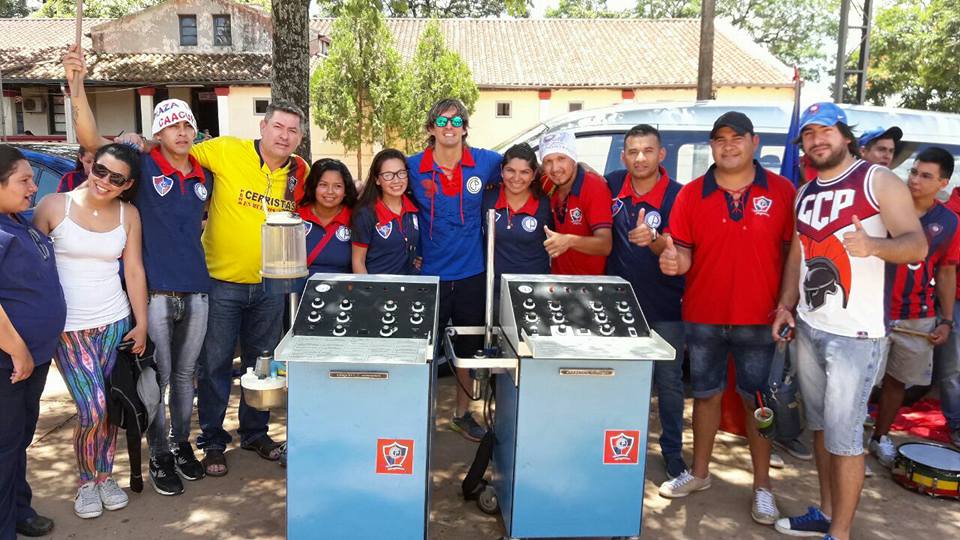 Miembros de la Peña Internacional de Cerro Porteño en Buenos Aires donaron respiradores al Hospital Regional de Villarrica