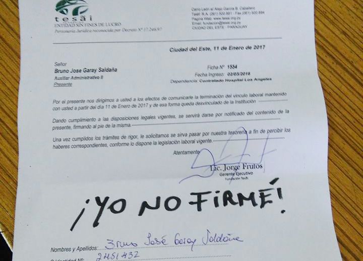 No firmó planilla y lo echaron