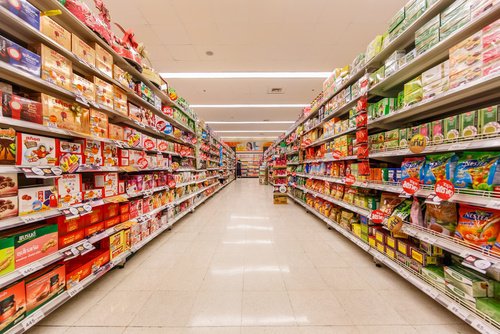 Verifican precios en las góndolas de supermercados