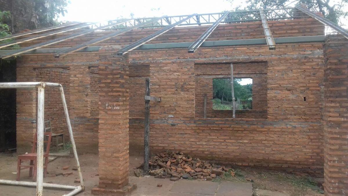 Construyen aula  en la escuela Sagrado Corazón de Jesús