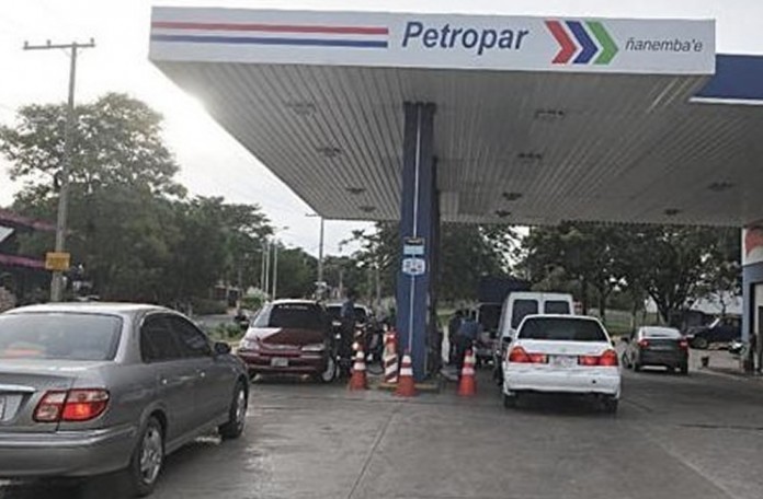 Petropar desmiente acuerdo secreto con la ANR por estaciones de servicio