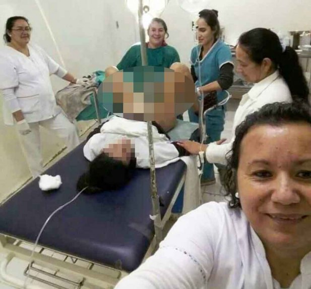 Una selfie en medio del parto