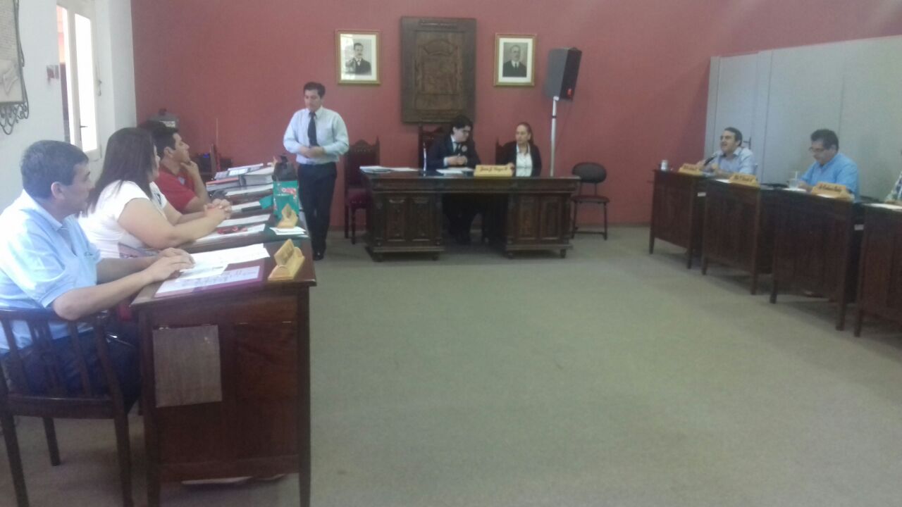 Declaran emergencia ambiental para luchar contra el dengue