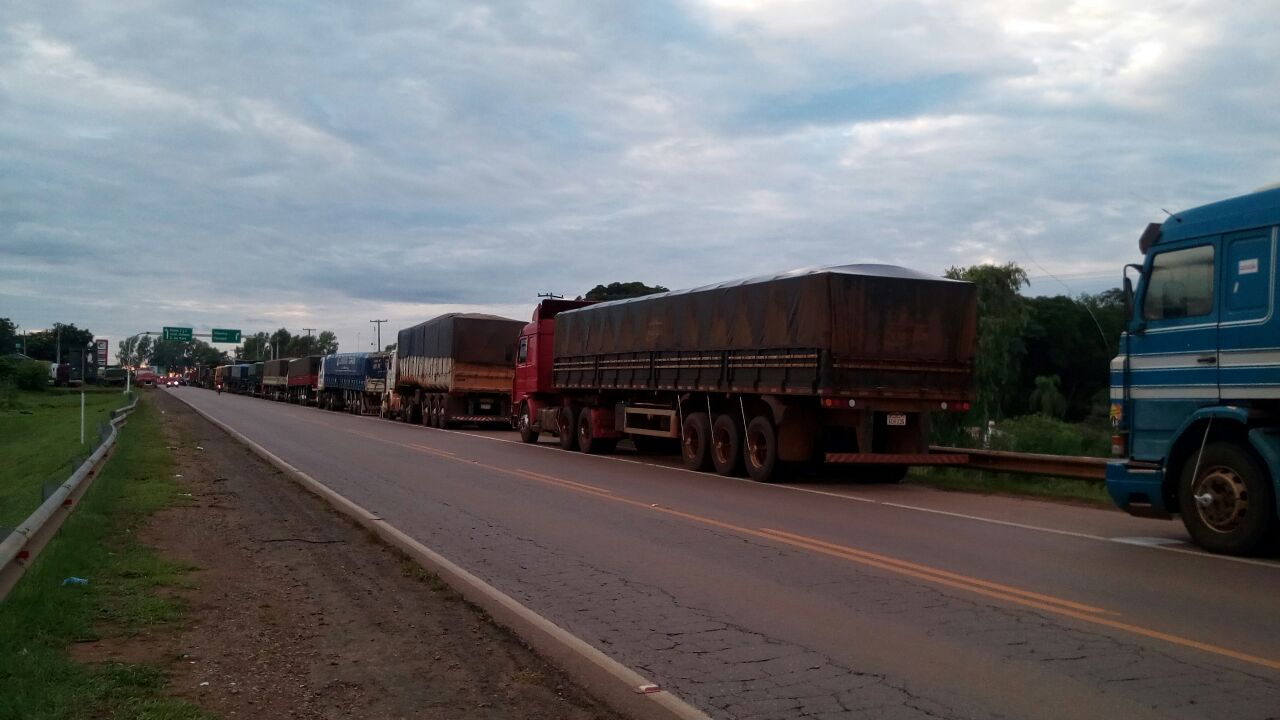 Camioneros también protestaron en Villarrica