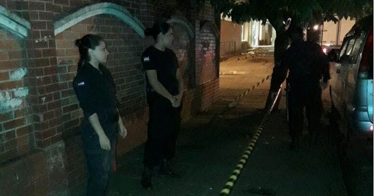 Vendedores fueron desalojados de una vereda en cercanías de la terminal