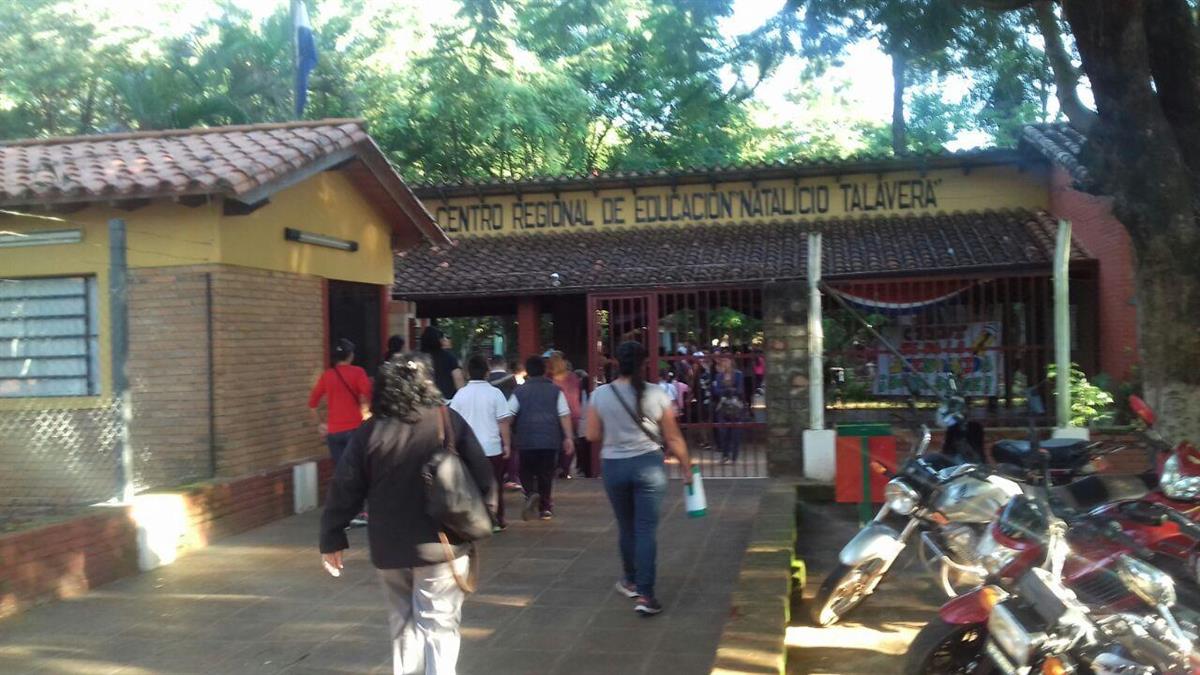 Iniciaron clases con acto protocolar en el CRENT