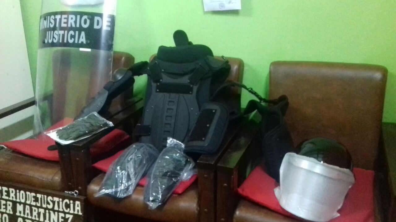 Penitenciaria de Villarrica recibió indumentarias para antimotines