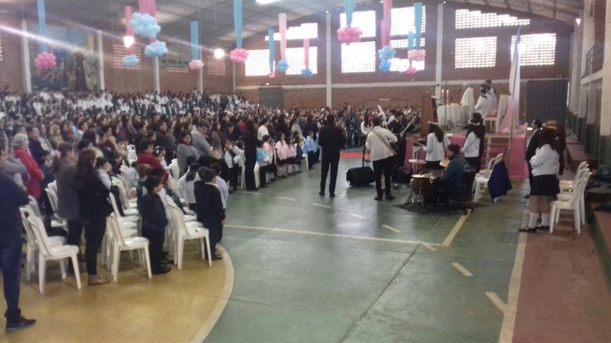 Colegio Don Bosco celebró día de María Auxiliadora en una misa de acción de gracias