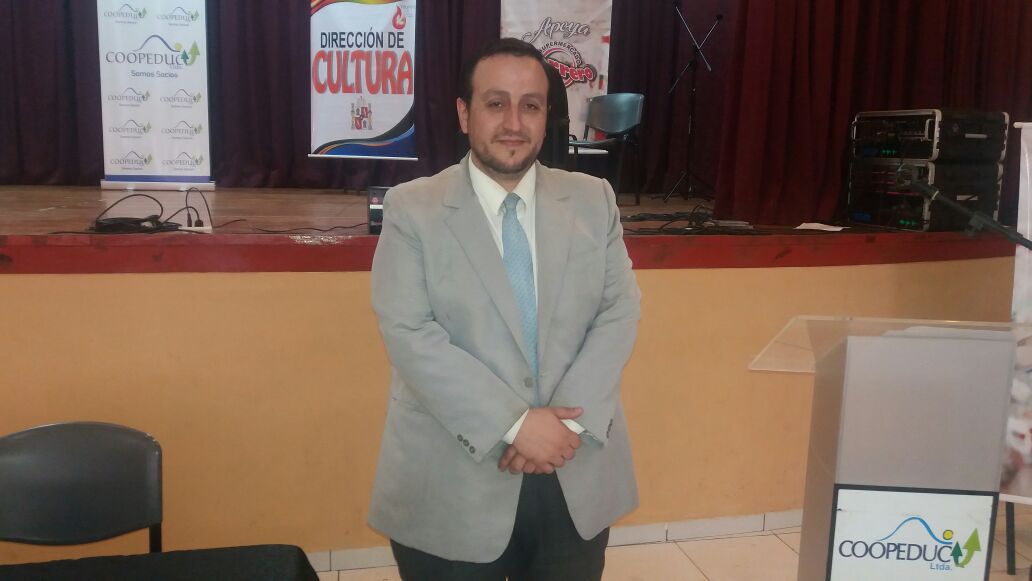 Segundo día de la Feria del Libro con atractivas actividades