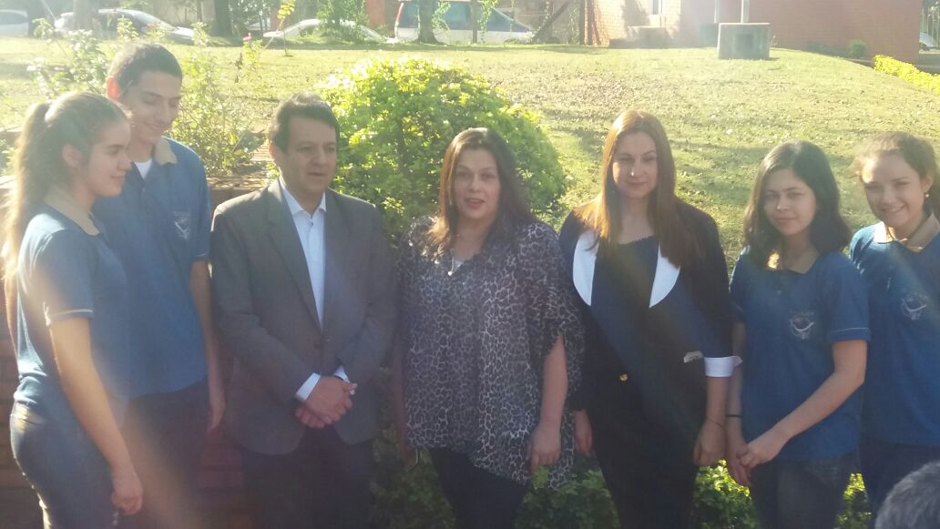 Ministro de Educación se reunió con directores en Villarrica