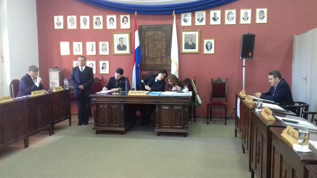 Concejales quieren urgir al intendente a que tome una decisión sobre la nueva terminal