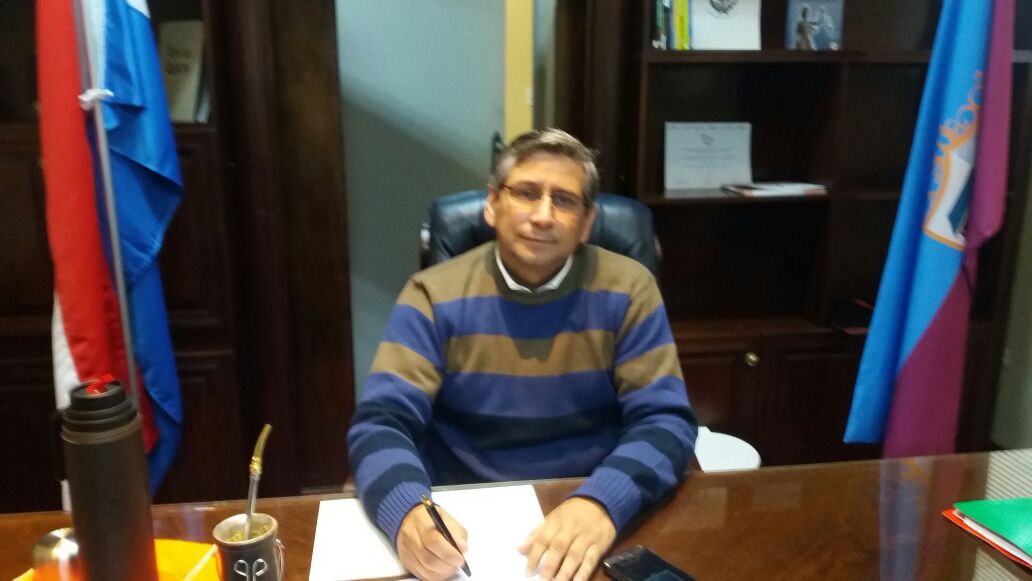 Vuelven a prometer asfaltar ruta a Itape