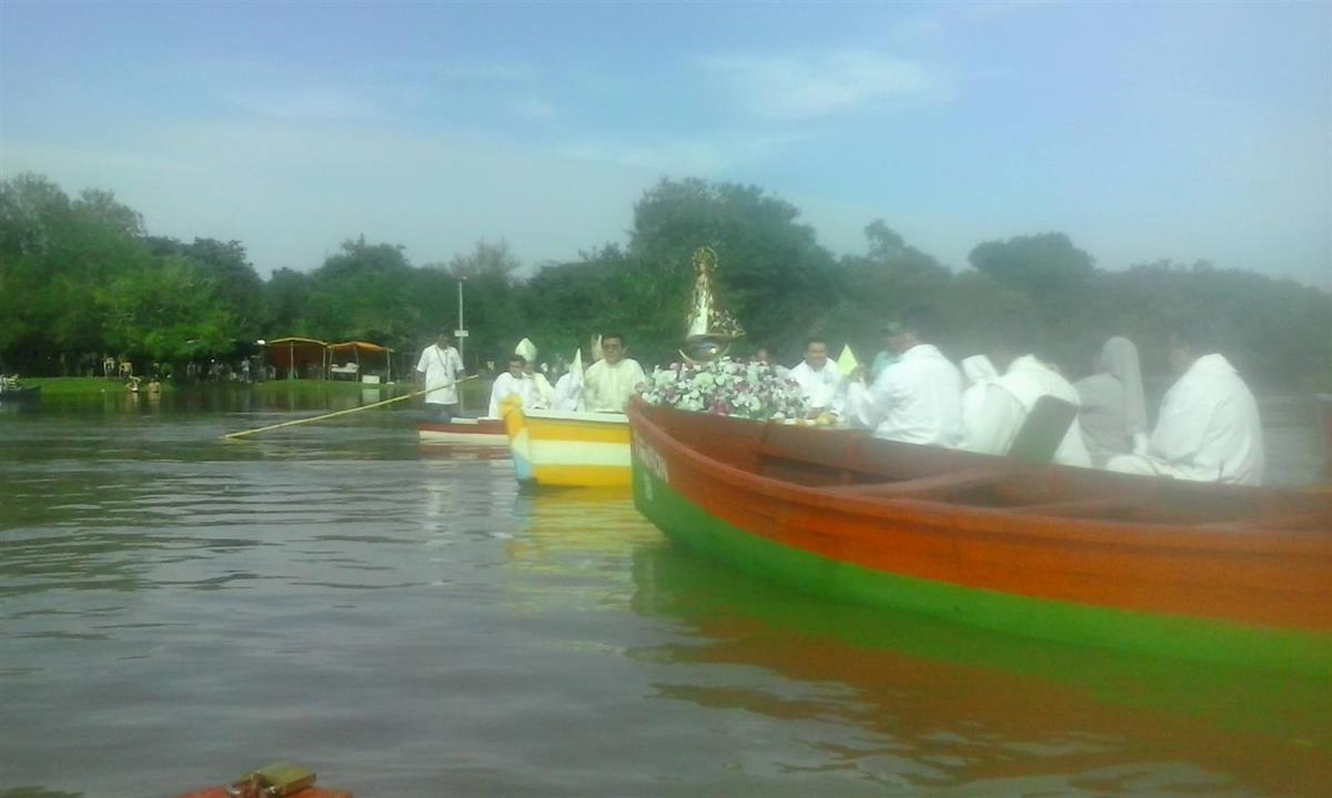Cuarto día de novena en Itape