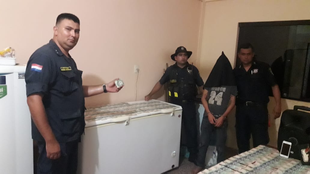 Policía captura a menor buscado por  hurto y recupera dinero