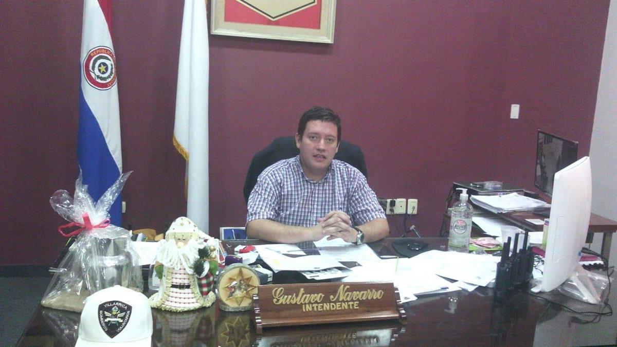 Intendente Navarro anuncia aporte para Bomberos de Villarrica