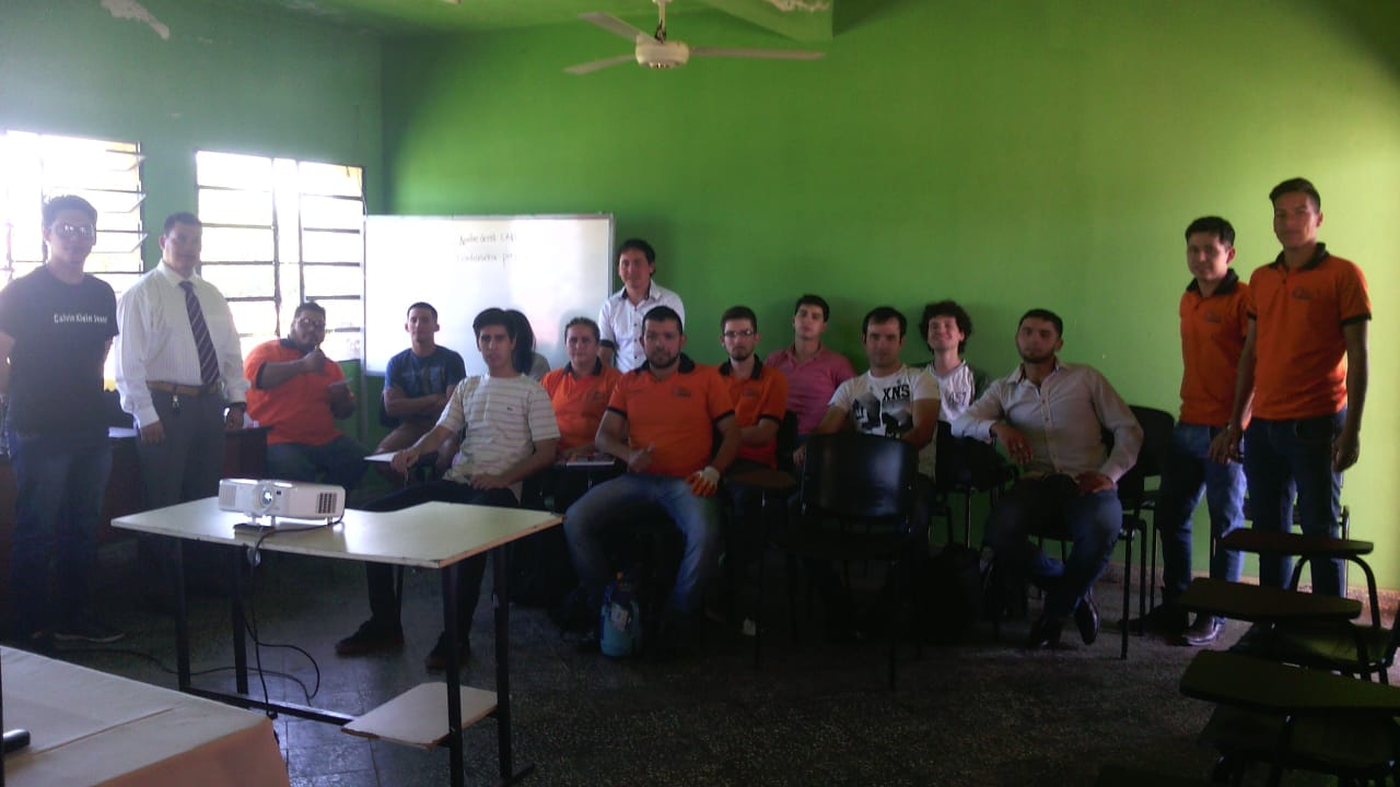 Realizan clausura de curso de reparación de Celulares