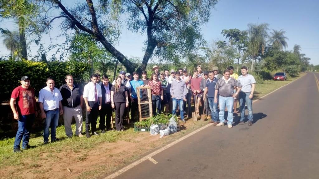 CULTIVAN ÁRBOLES DE ESPECIES NATIVAS, LAPACHO, EN LA COMUNIDAD DE ITAYBU, DISTRITO DE VILLARRICA