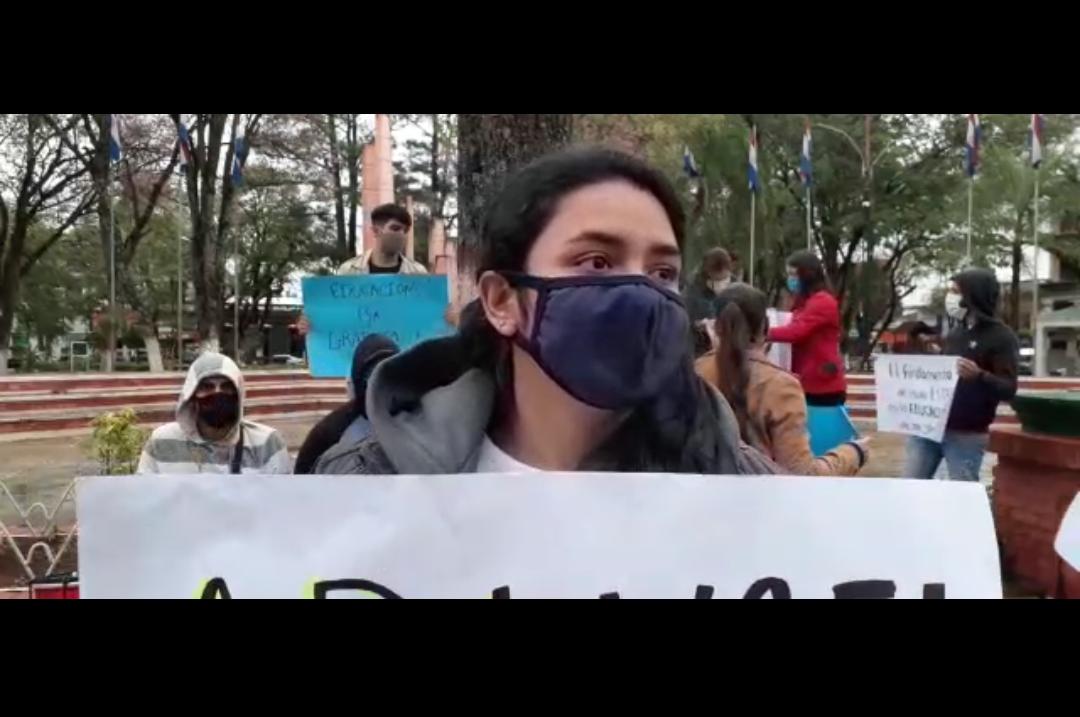Universitarios se manifestaron por «arancel cero».