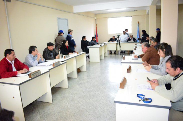 Concejales del departamento de Guairá solicitarán el desafuero del senador Friedmann.