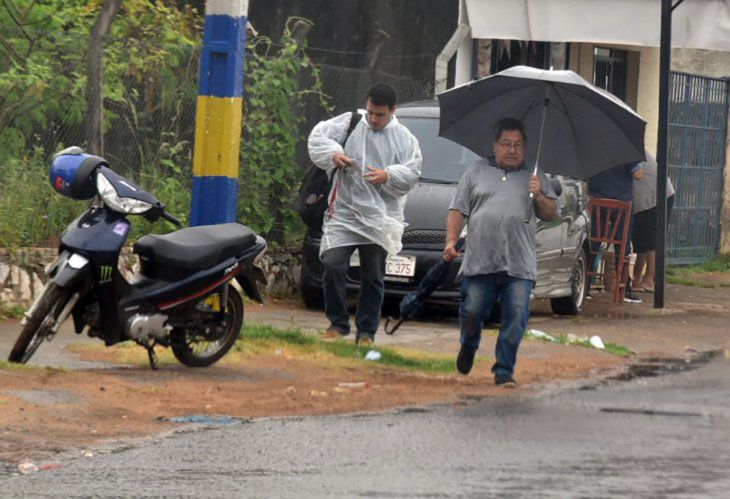 Clima fresco y con precipitaciones leves para este martes