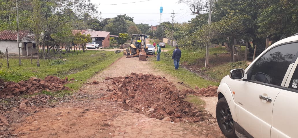 Realizan reparación de las calles de Villarrica.