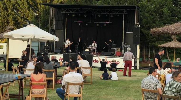 Vuelven los eventos sociales con limitada cantidad de personas.