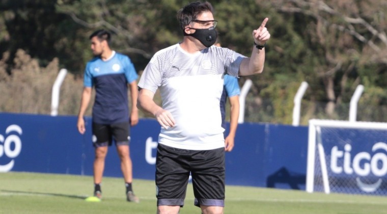 ¿Para las eliminatorias?: Berizzo habla de convocar una “selección local”