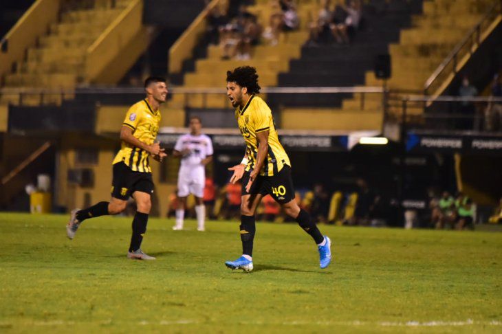 Atractivos duelos en simultáneo.