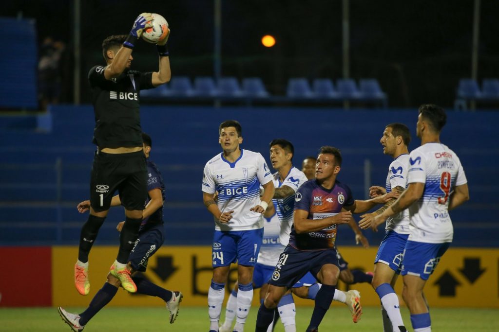 Sol de América va por imponerse en Chile.