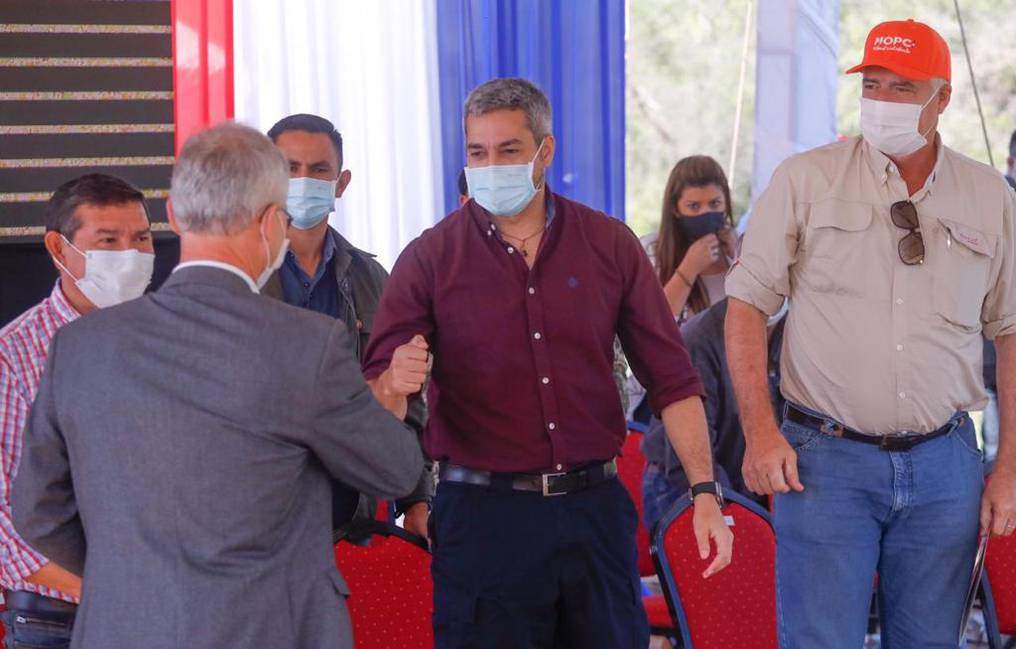 Abdo dice que, si tiene tierras malhabidas, va a regalarlas a los campesinos.