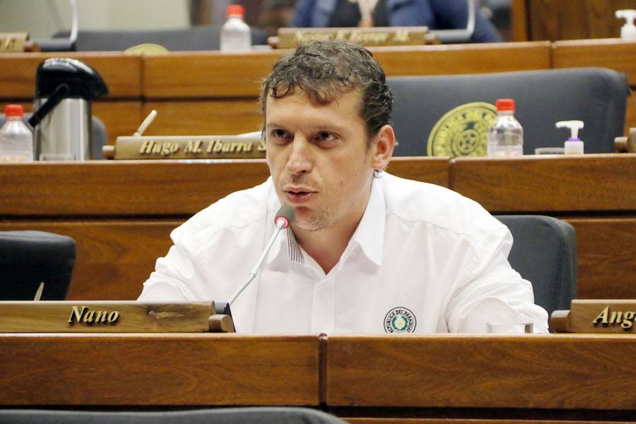 “Nano” Galaverna presentó oficialmente su intención de suspender las elecciones.