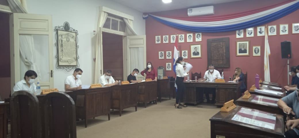 Junta Municipal de Villarrica trató en sesión de ayer el cierre de la administración de Navarro.