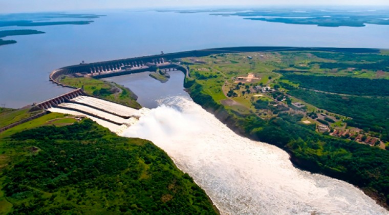 Senadores piden auditoría en Itaipú y Yacyretá para conocer uso de fondos sociales