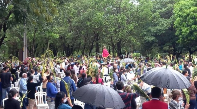 Imputan a sacerdote por aglomeración en misa de Ramos en Capiatá