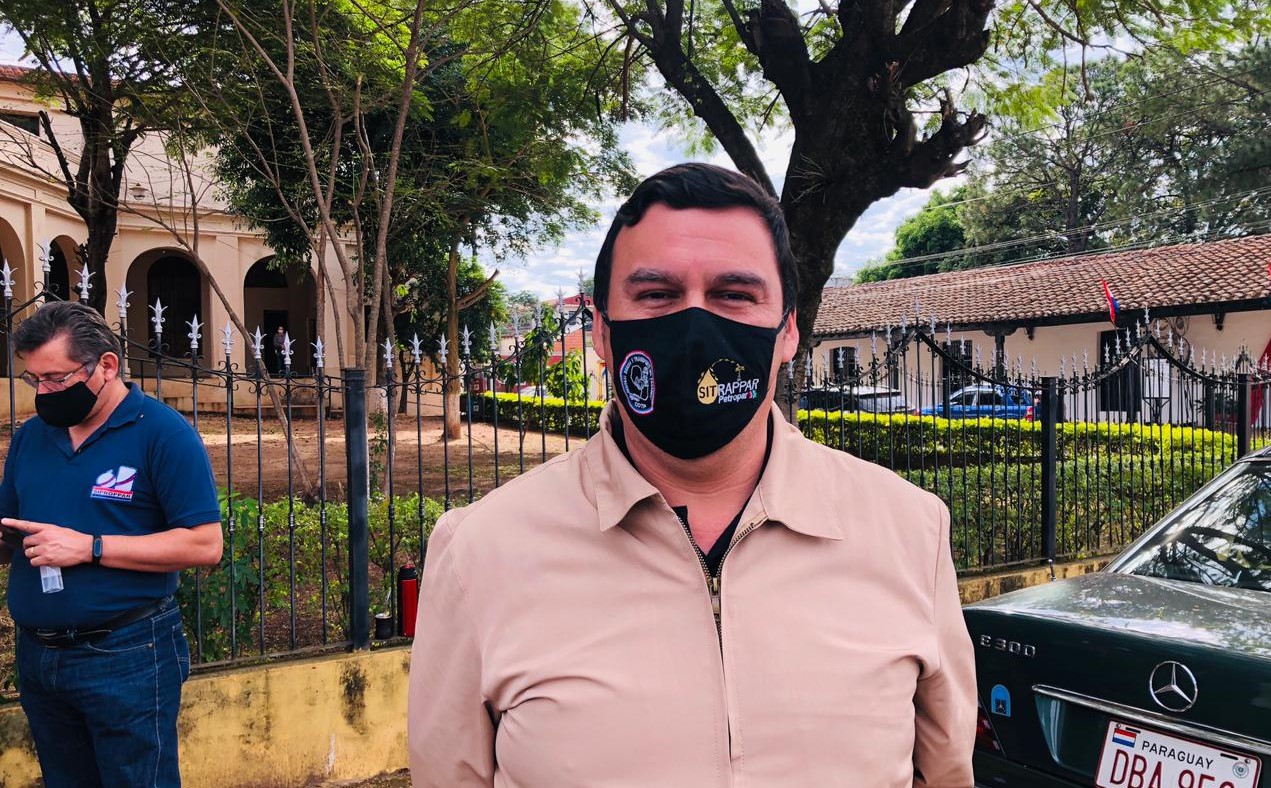 Sindicalistas de Petropar piden la eliminación del cargo de Gerente de Enlace.