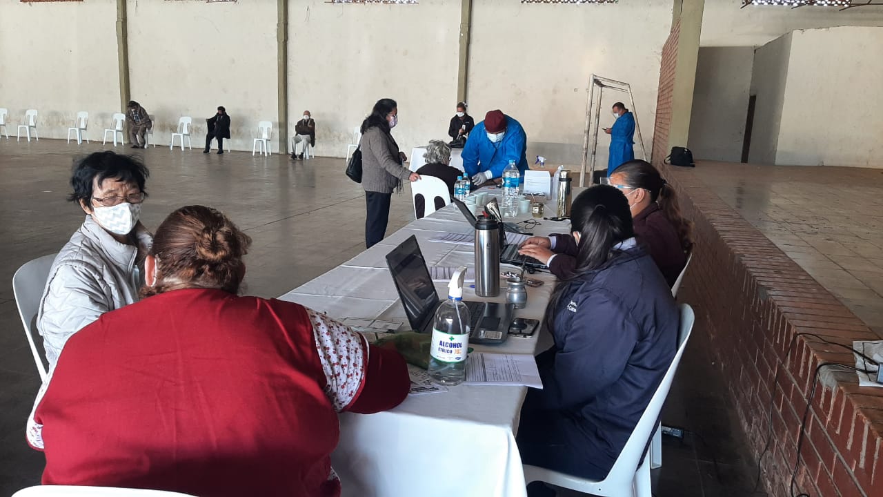 Inició jornada de vacunación en La Colmena.