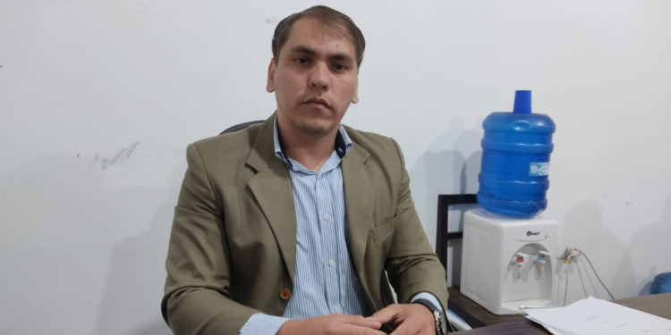 En último día de prórroga dueño de rodados acuden masivamente a abonar sus documentaciones.