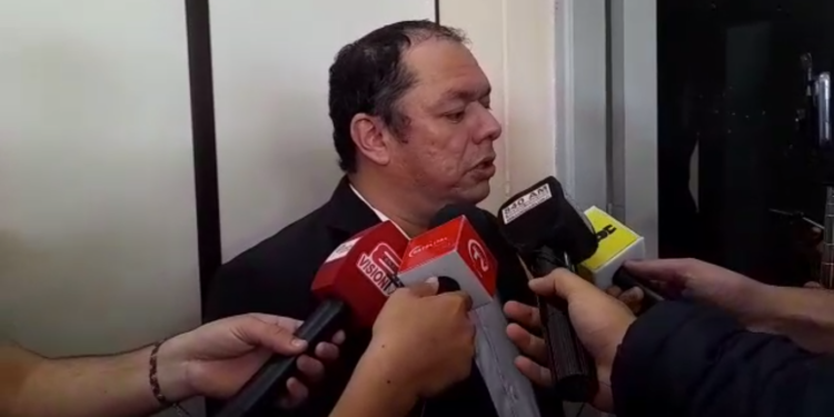 Presidente de la Junta Departamental reclama destitución del Gobernador Juan Carlos Vera.