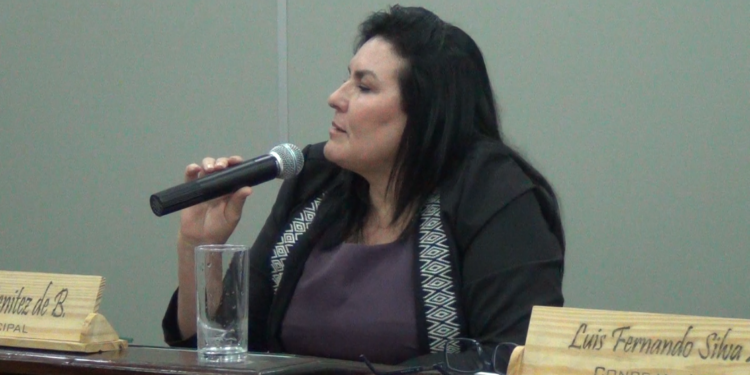 María Constancia Benítez pide que se declare de Interés Cultural Municipal lanzamiento del libro «La Andariega y sus Figuras del Guairá».