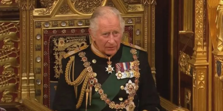 Coronación de Carlos III será dentro de 10 a 12 meses.