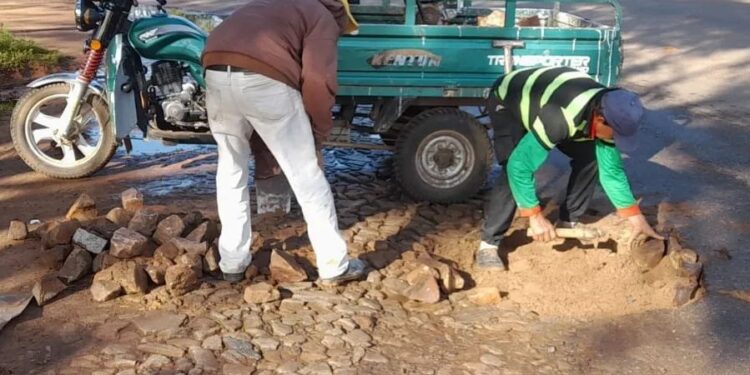 Municipalidad avanza en construcción de empedrados en varios puntos de la ciudad de Villarrica.