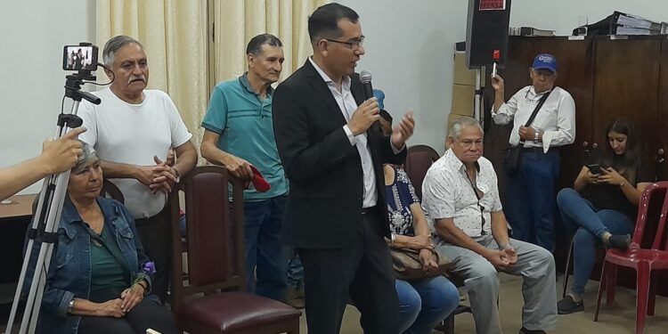 Comisión Vecinal del barrio Don Bosco solicita aprobación de proyecto de empedrado.