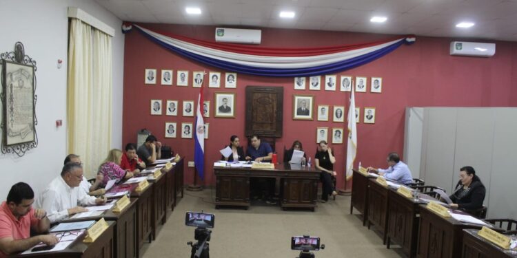 Tensa calma en la Junta Municipal de Villarrica