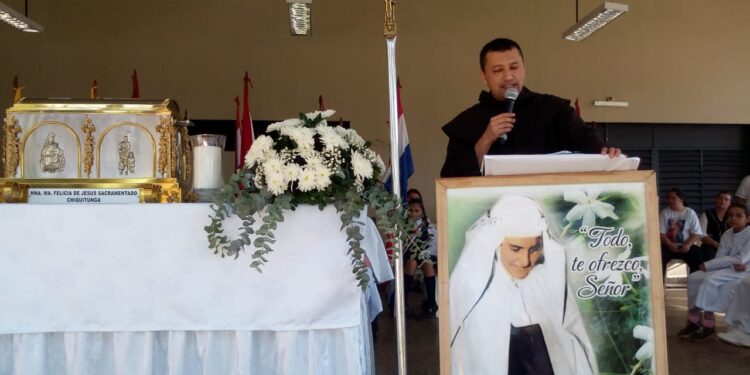 La Colmena y Tebicuarymí recibieron la reliquia de Chiquitunga.