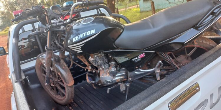 Recuperaron motocicleta denunciada como hurtada en Villarrica.